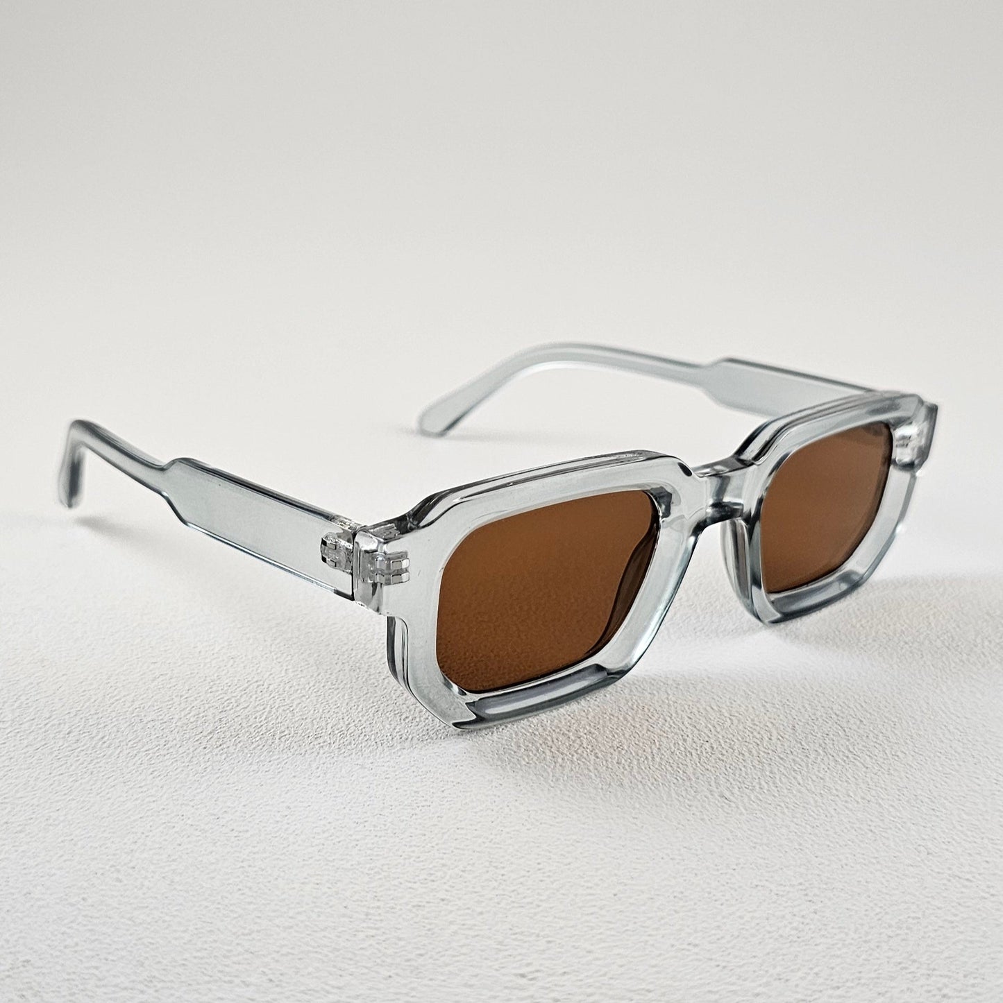 Unisex Madagaskar square sunglasses side view tortoise frame UV400 lenses