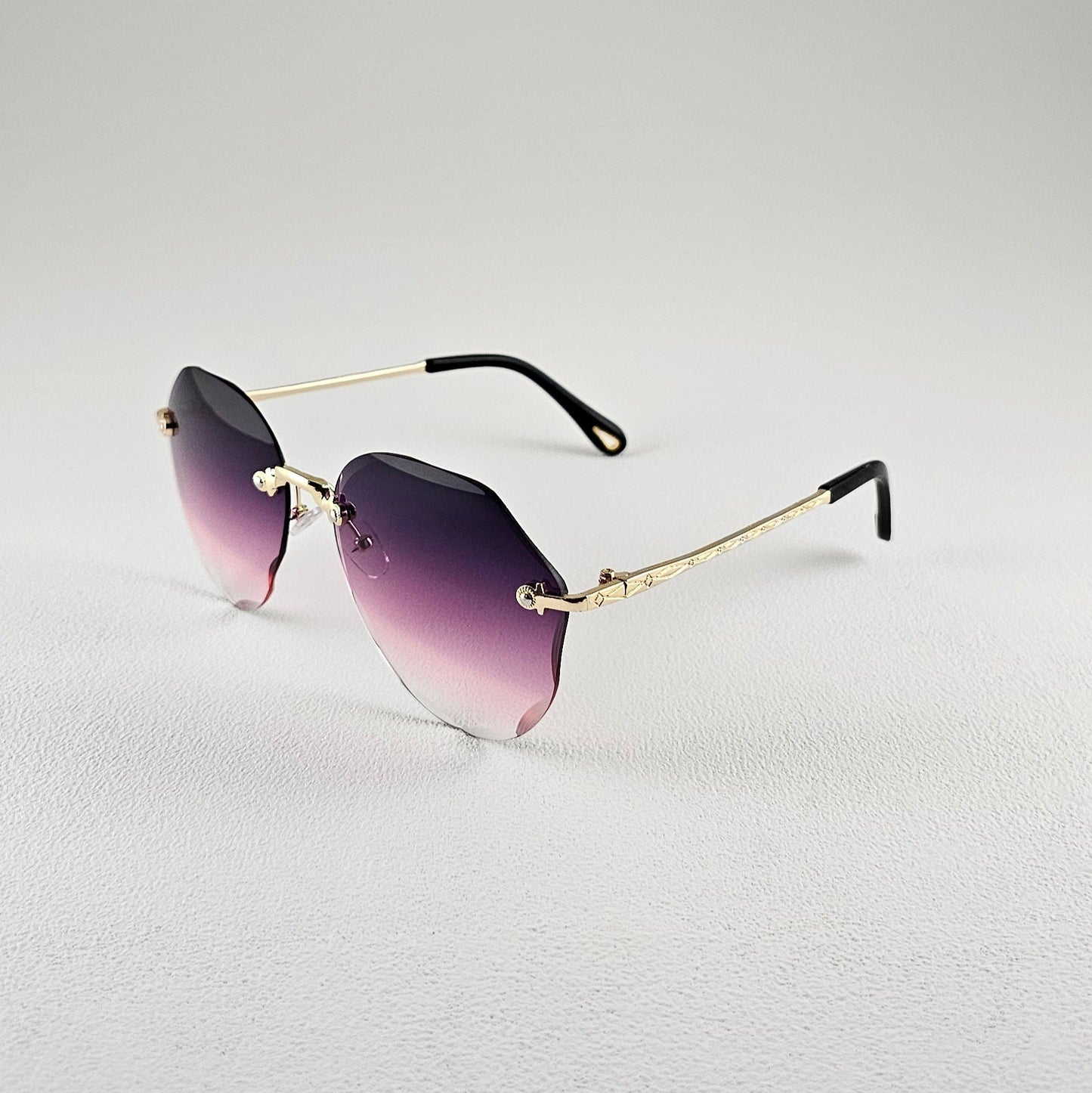 Women's Daiquiri cat-eye sunglasses close-up polarized UV400 lenses