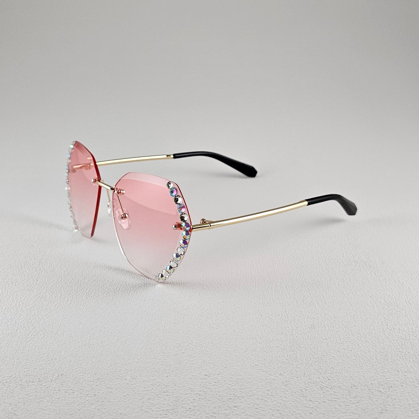 Women's Cherry cat-eye sunglasses side view polarized UV400 lenses