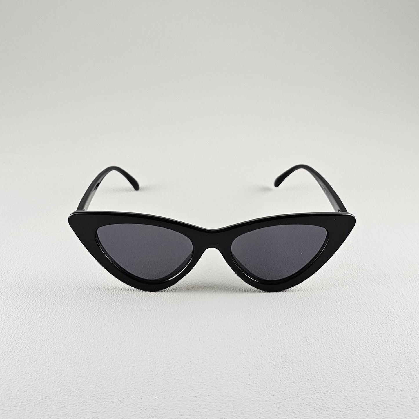 Women's Marilyn cat-eye sunglasses with polarized UV400 lenses