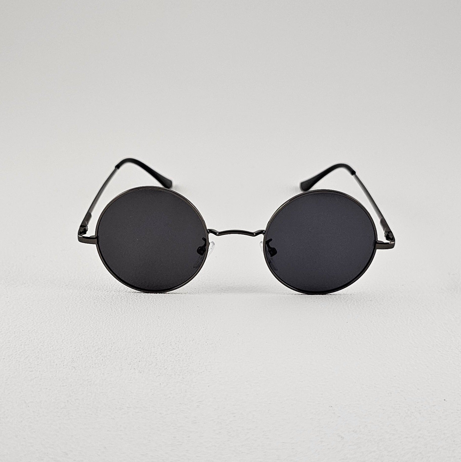 Unisex Ozzy round sunglasses black metal frame polarized UV400 lenses