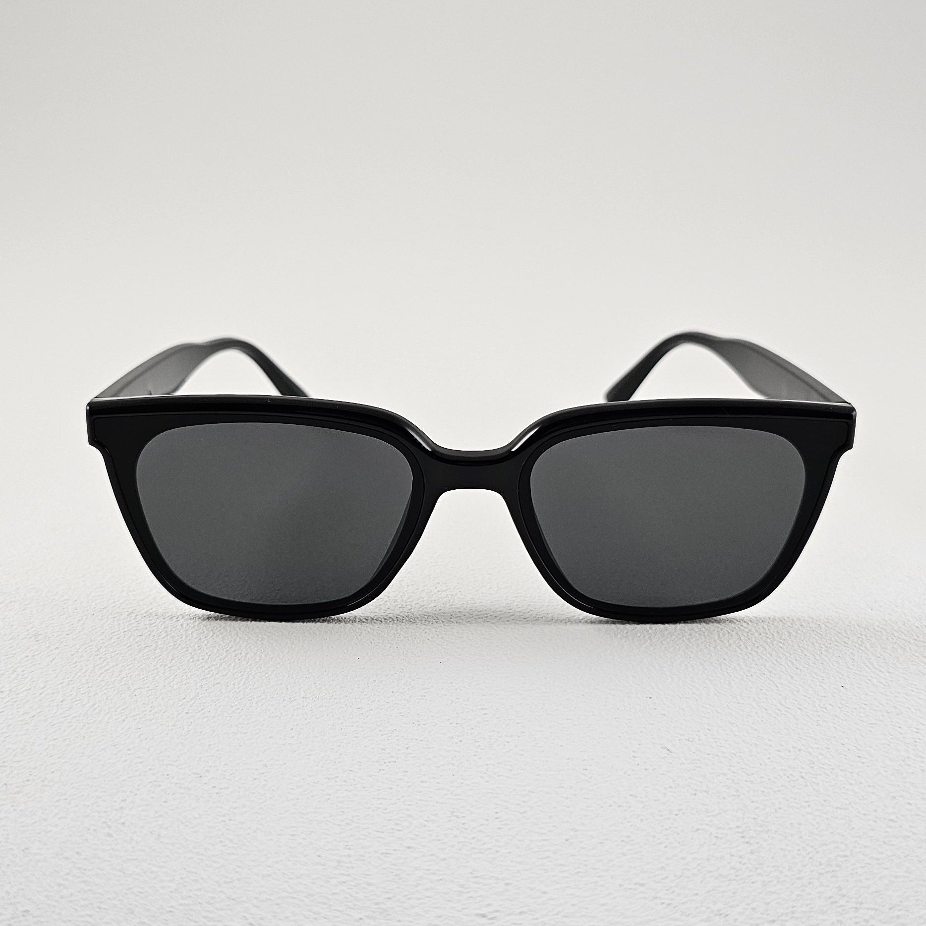 Men's Miami wayfarer sunglasses black frame UV400 lenses