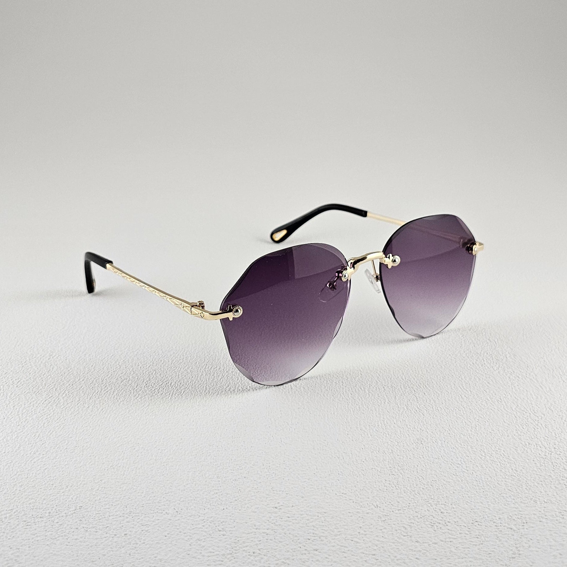 Women's Daiquiri cat-eye sunglasses side view polarized UV400 lenses