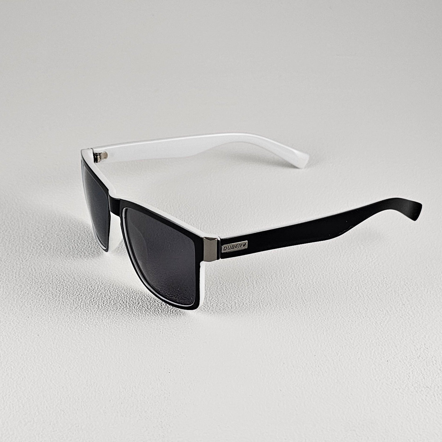 Unisex Ghost geometric sunglasses close-up polarized UV400 lenses