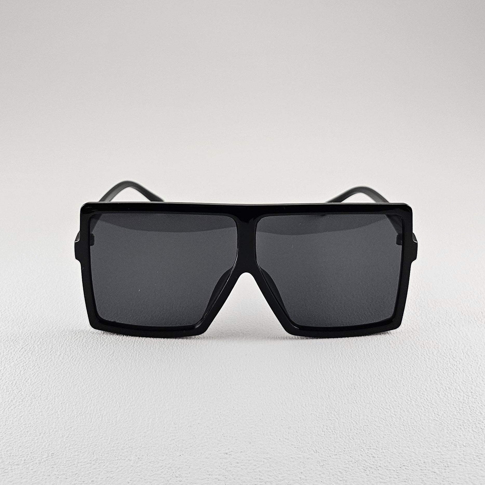 Unisex Dominican geometric sunglasses with polarized UV400 lenses