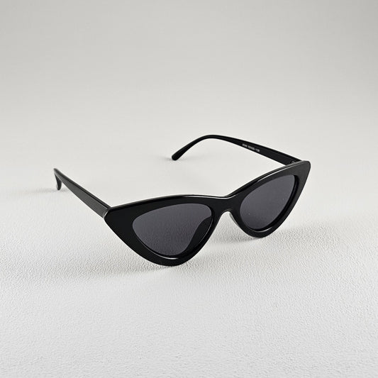 Women's Marilyn cat-eye sunglasses side view polarized UV400 lenses