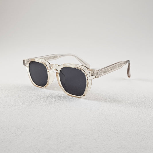 Geometric polarized sunglasses with UV protection – angled view plastic frame