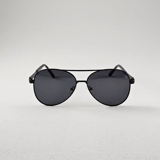 Black pilot polarized sunglasses with UV protection – metal frame front view