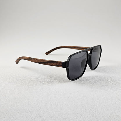 Side view polarized geometric sunglasses with UV protection and plastic frame
