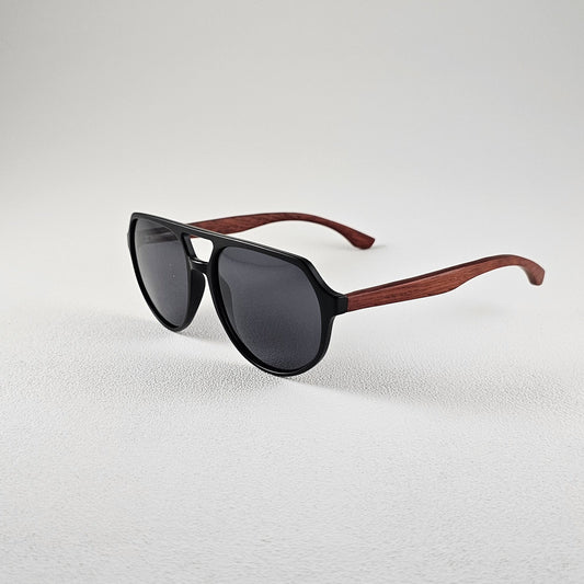Angled view geometric polarized sunglasses with PC lenses and UV protection